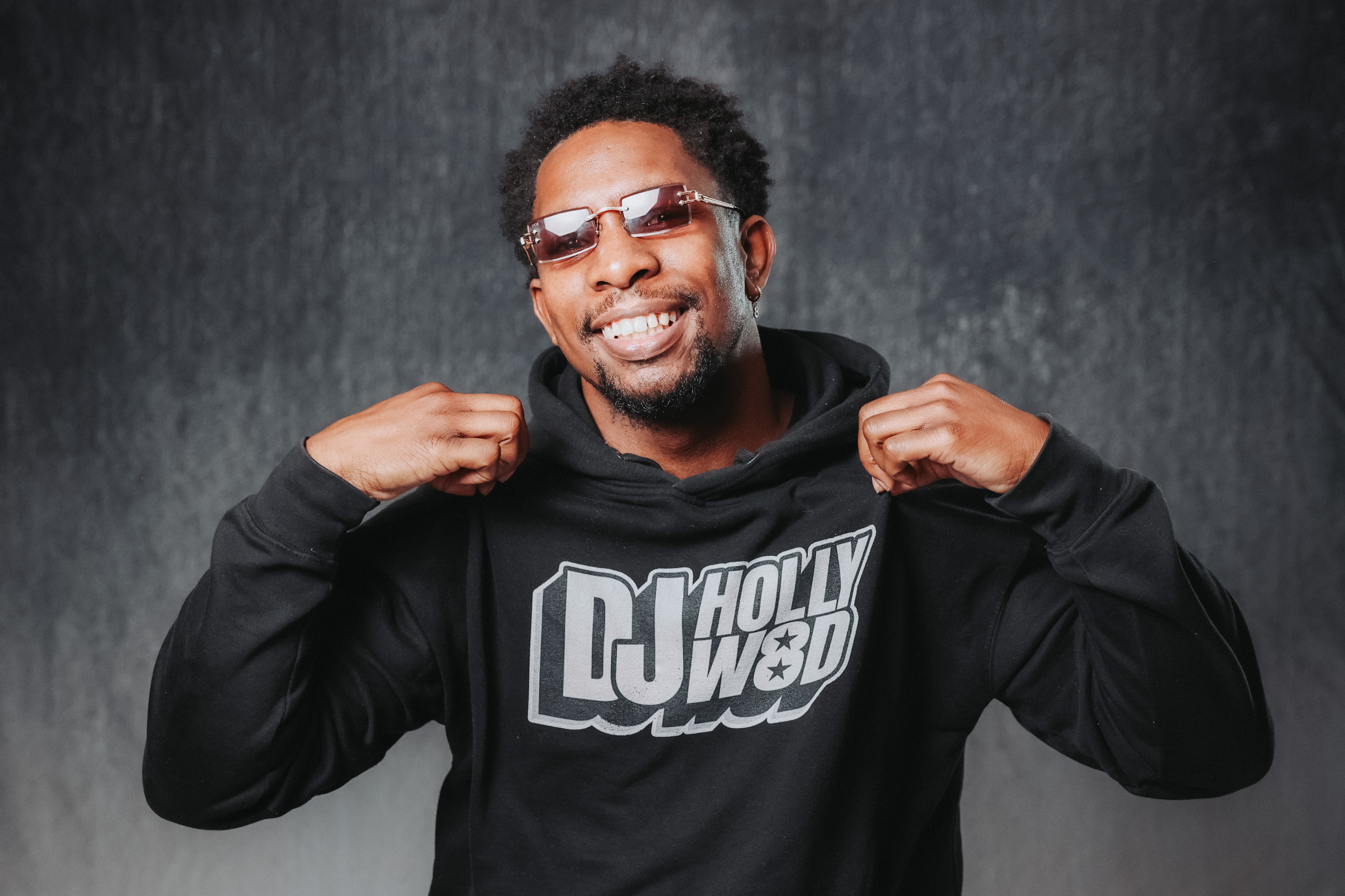 DJ HollyW8D